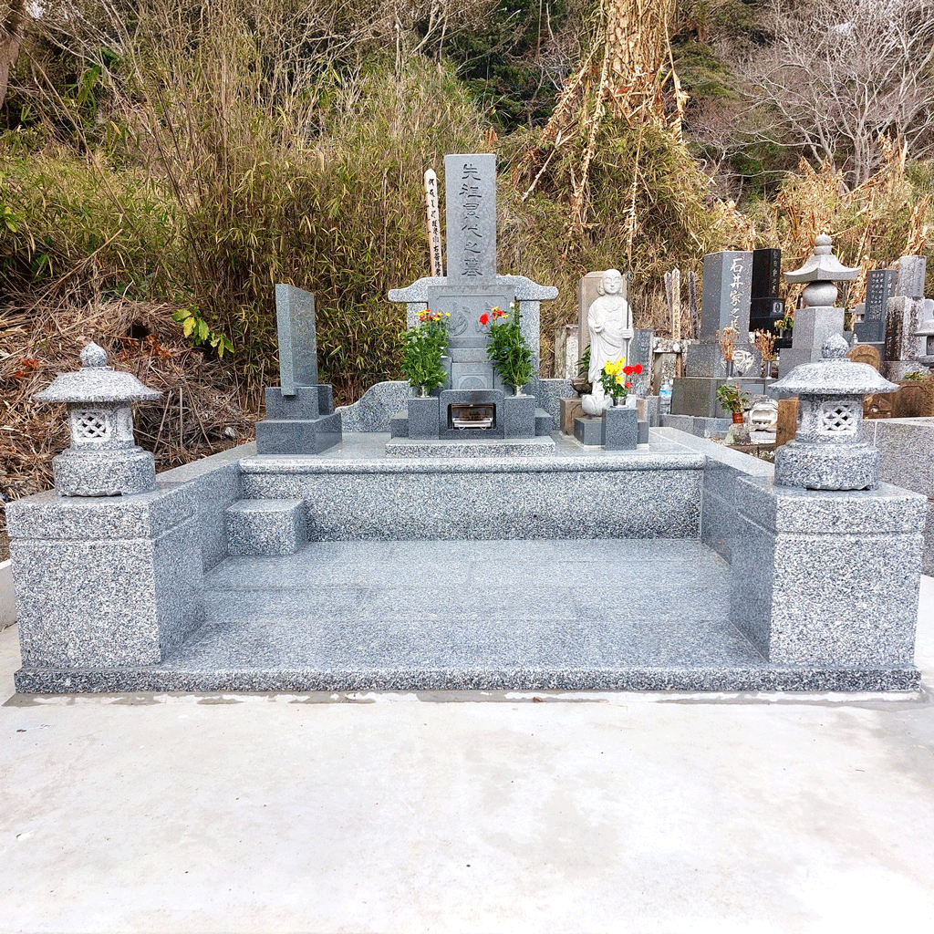 鴨川市
角田石材店
お墓リフォーム施工後
墓石リフォーム・据え直し後
墓地外構リフォーム後